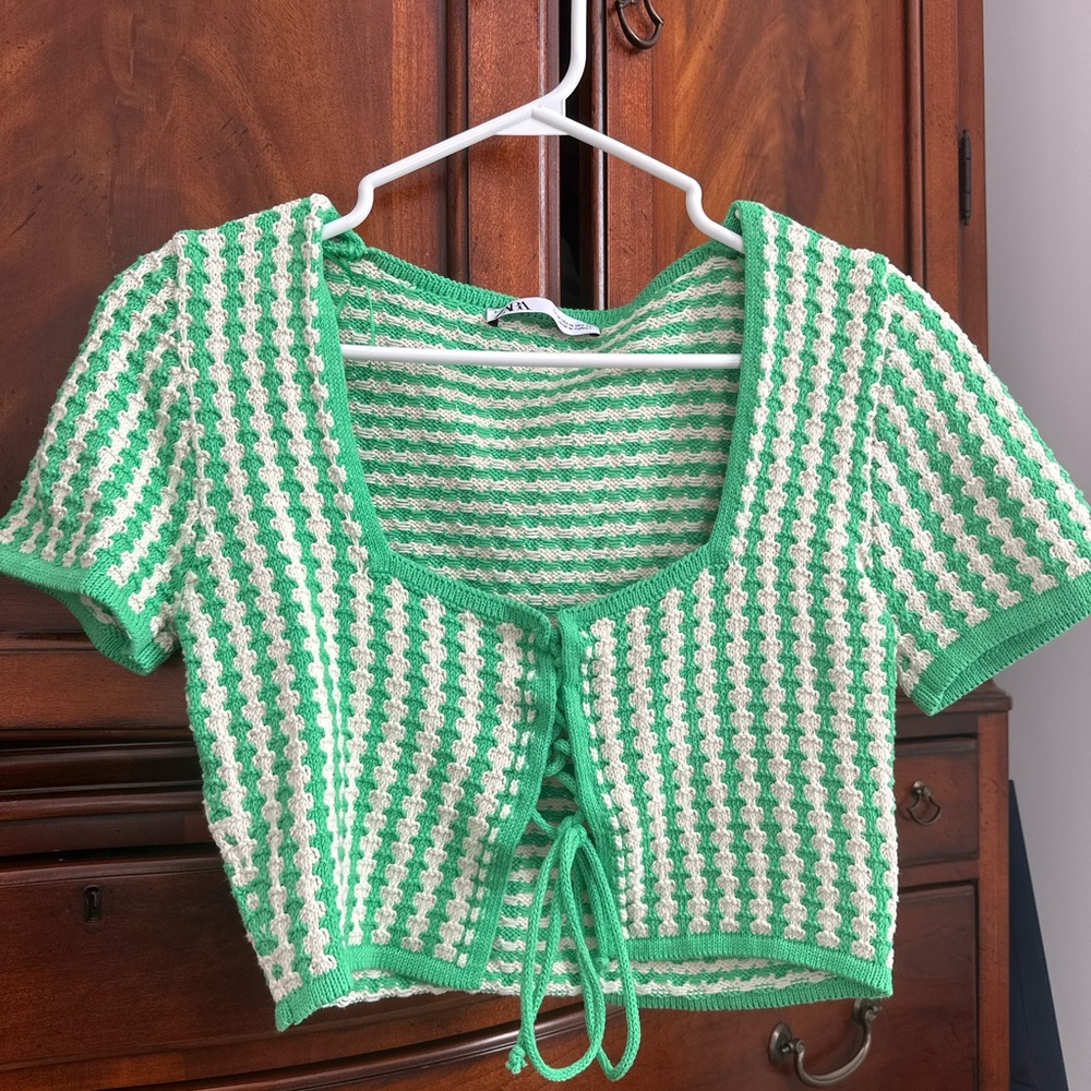 Zara Green and White Knit Crop Top